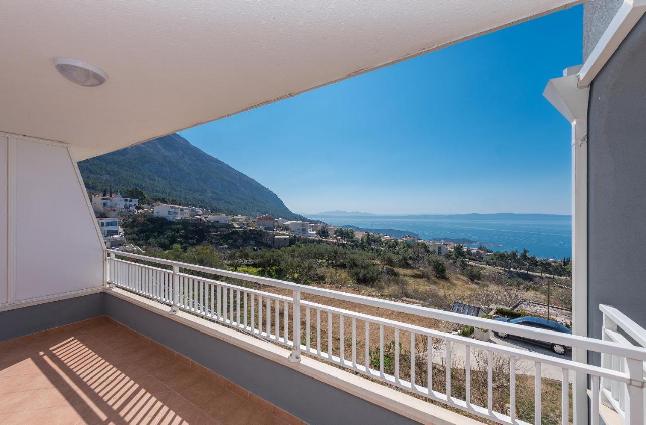 Villa Violeta With Amazing Sea View Макарска Экстерьер фото
